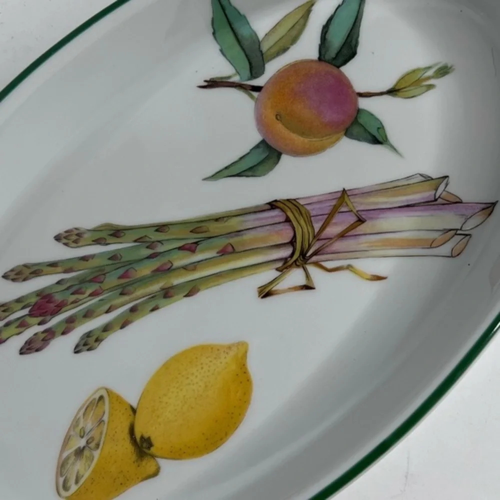 Vintage Discontinued Evesham Vale by ROYAL WORCESTER 10